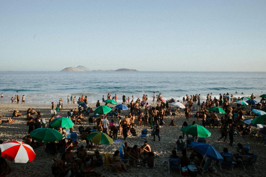 O que levar para a praia dicas essenciais para garantir a diversão