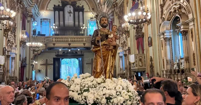 Dia de São José reúne dezenas de milhares de fiéis no Centro do RJ