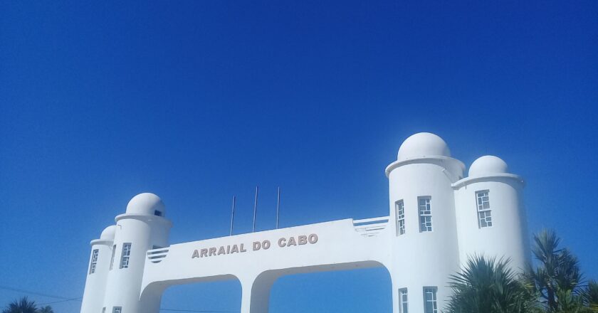 O que fazer em Arraial do Cabo: guia completo para aproveitar o paraíso