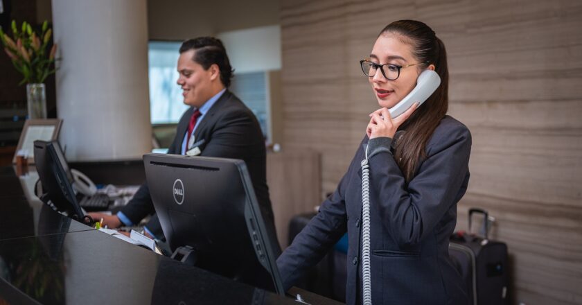 Como conseguir um estágio em hotelaria: guia completo para iniciar sua carreira