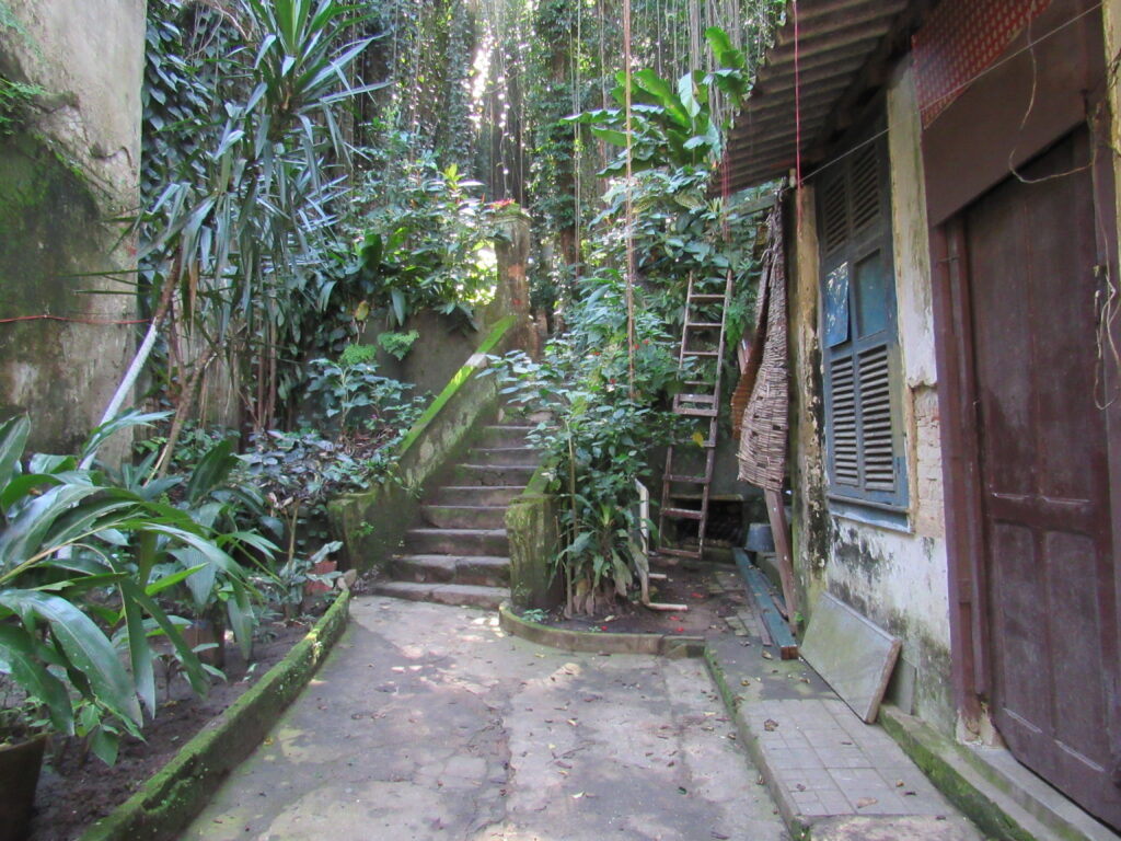 Como era o Largo do Boticário antes