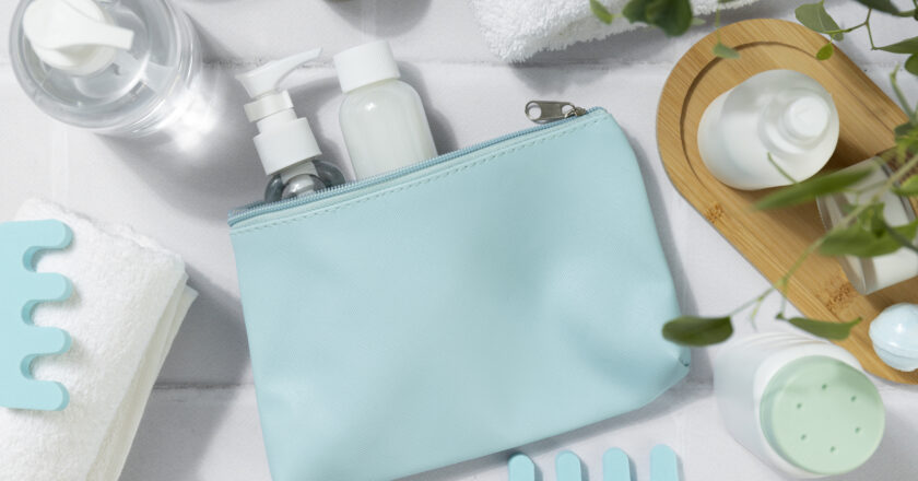 O que levar na necessaire de viagem: guia completo e prático