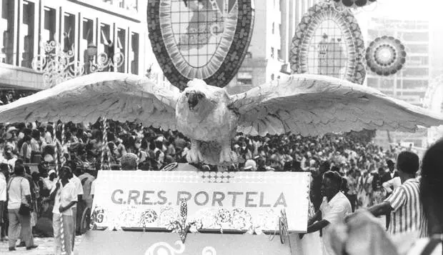 Qual escola de samba do RJ tem mais títulos?