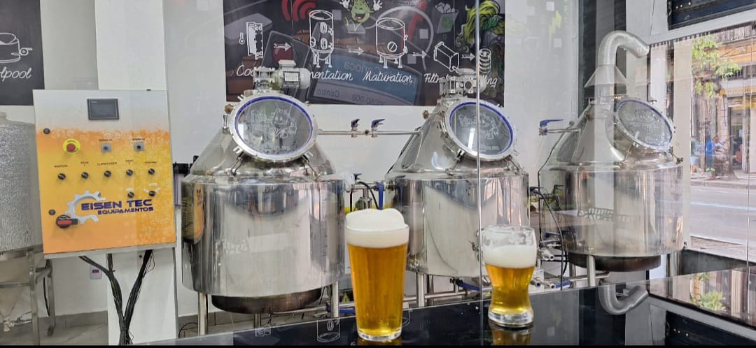 Primeira cervejaria da Rua da Carioca começa a produzir sua própria cerveja