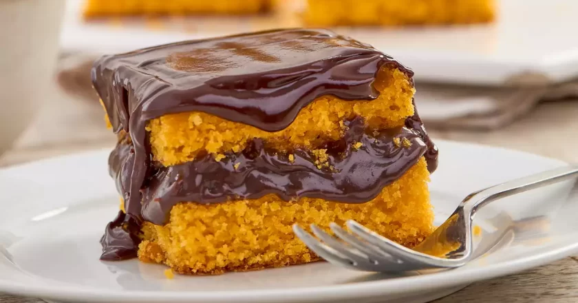 Receita de Bolo de Cenoura com Cobertura de Chocolate