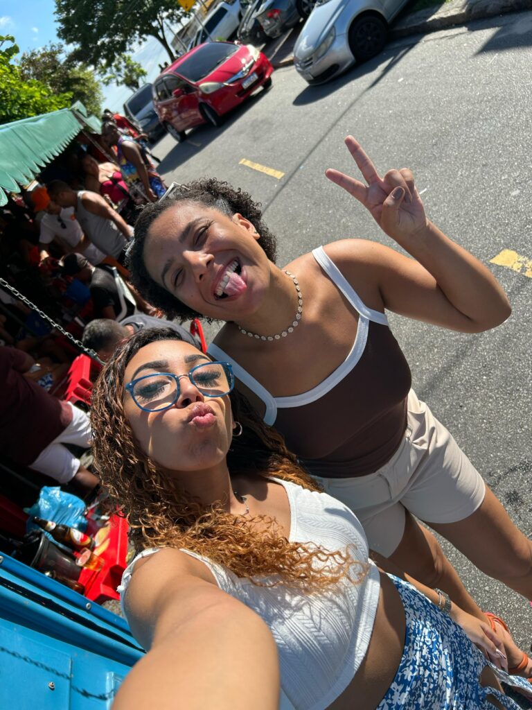 Bar do Jiló: roda de samba, todo sábado, em Honório Gurgel