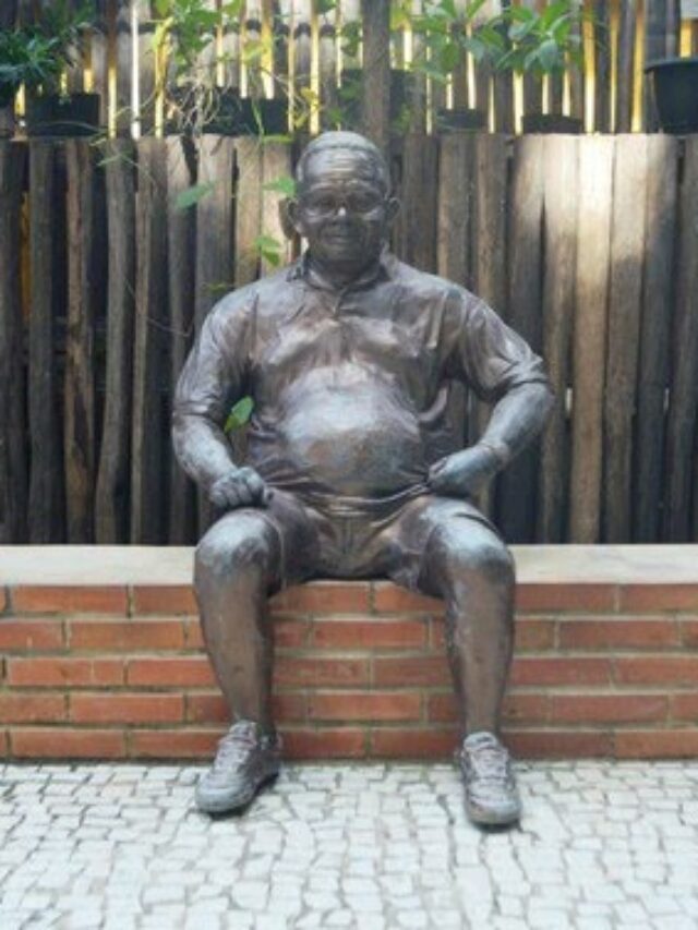 Mangueira divulga enredo do Carnaval 2026