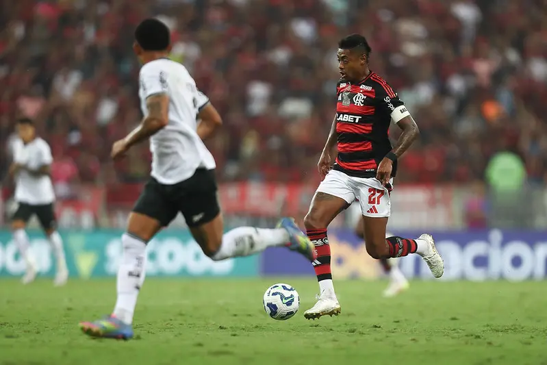 Flamengo Deixa Escapar a Vitória Contra o Botafogo no Clássico Carioca