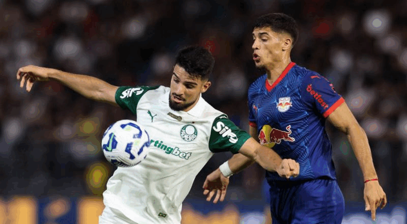 Palmeiras vence o Bragantino e consolida liderança no Brasileirão
