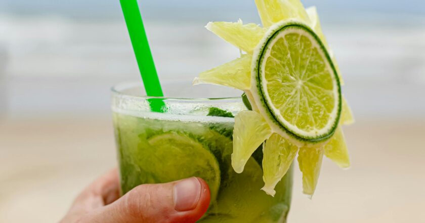 Efeito Lady Gaga em Copacabana ‘joga’ preço da caipirinha nas alturas