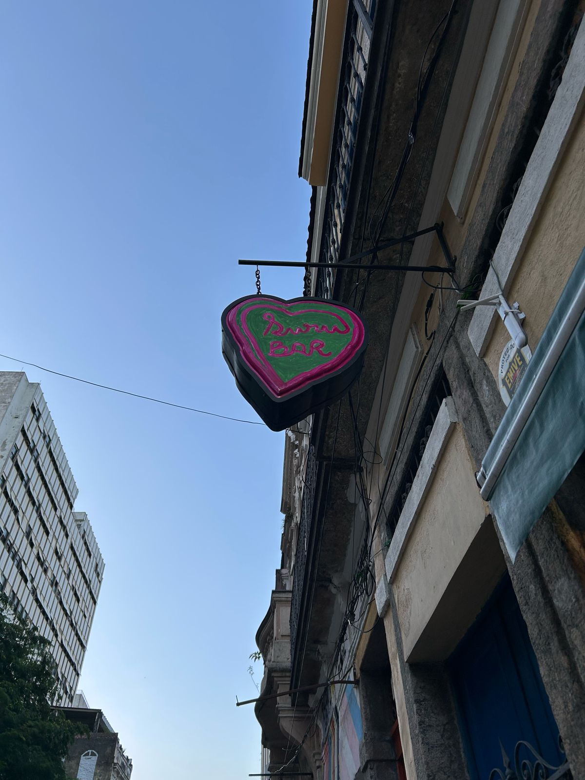 Conheça o Surubar: ponto de encontro dos amantes de samba na Lapa