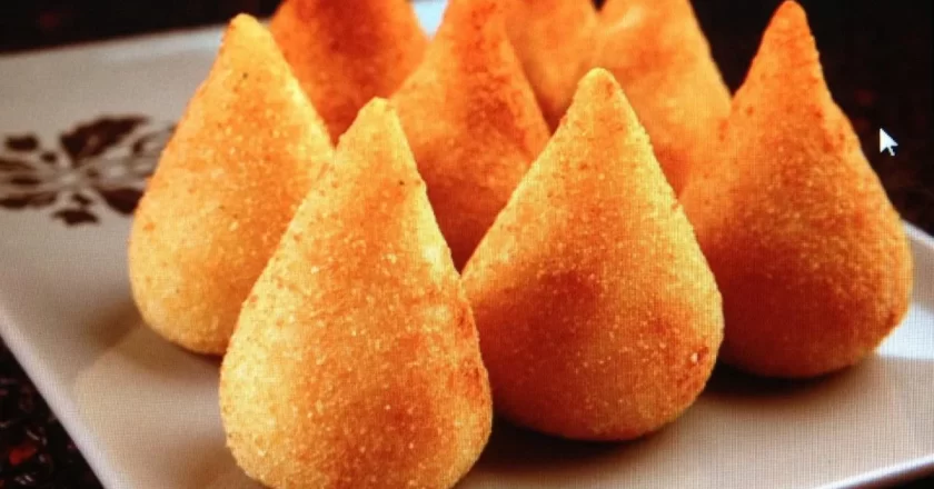 Essa é a melhor receita de coxinha de frango que você vai comer