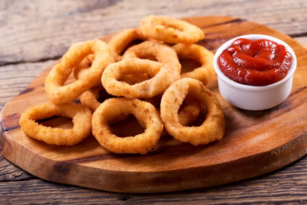 Receita de anéis de cebola petisco crocante e irresistível
