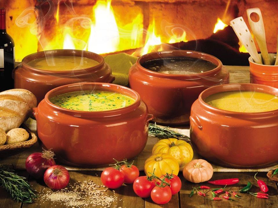 6 Receitas de Caldos para Dias Frios