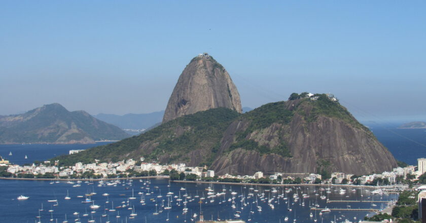 Decreto obriga presença de guia de turismo em excursões no Rio