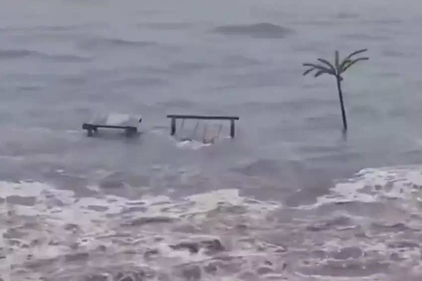 Ondas de tsunami atingem Califórnia e Havaí após terremoto de magnitude 8,8 na Rússia