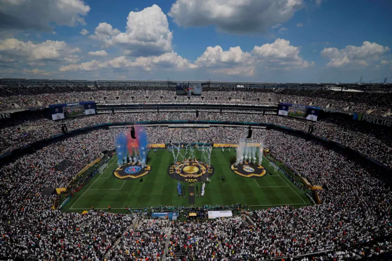 Quem se consagrar campeão no próximo domingo (13/7) vai entrar para a história como o primeiro time a levantar a taça no novo formato do campeonato, sediado nos Estados Unidos, país que também receberá a Copa do Mundo de 2026.