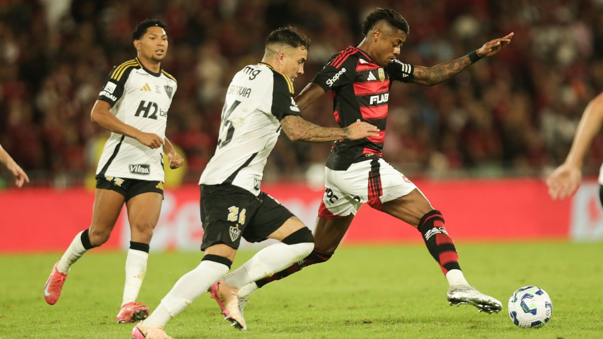 Flamengo fica no empate contra o Ceará e vê Cruzeiro colar na liderança