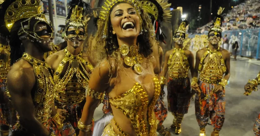 Juliana Paes volta à Viradouro como rainha de bateria no Carnaval 2026