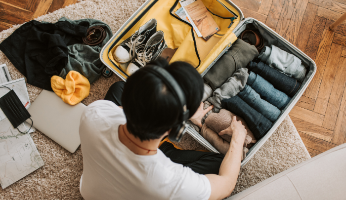 Workation: Como trabalhar viajando está Mudando as Empresas (e o que levar na mala)