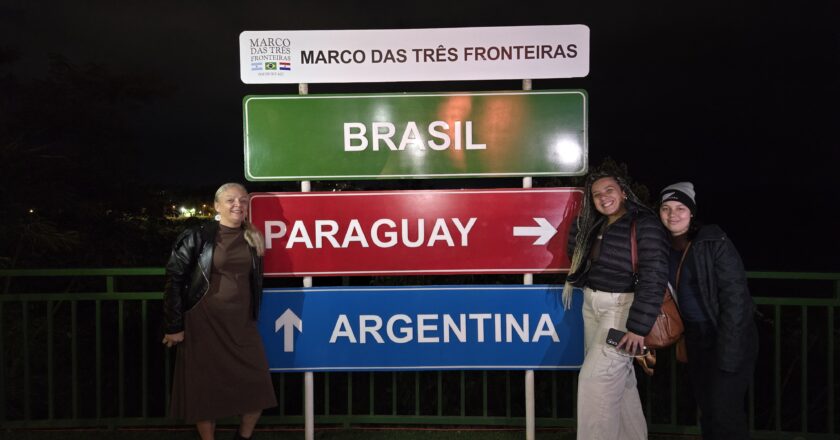 Marco das Três Fronteiras: vale a pena? Ingressos, show e melhor horário para ir